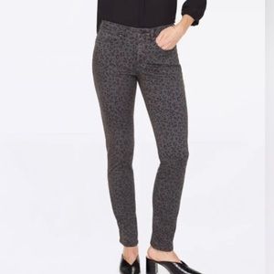 NYDJ Alina NYDJ leggings shadow jag (gray animal print) 6 long length 34” inseam